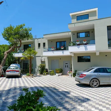 Celaj Apartment