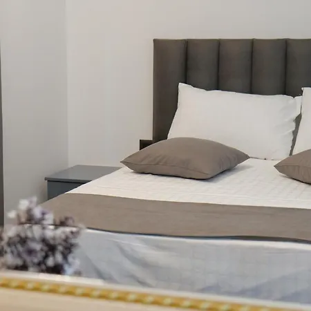 Celaj Apartment *